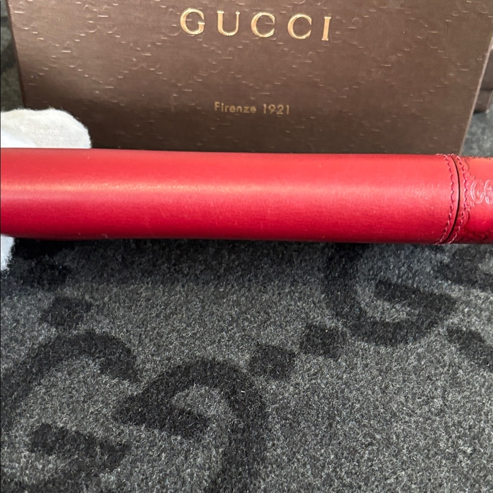 🌟 Gucci Microguccissima Red Leather Zip-Around Wallet 🌟 - Picture 7 of 17